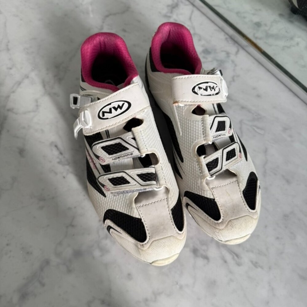 Northwave Cycling Shoes with SPD cleats